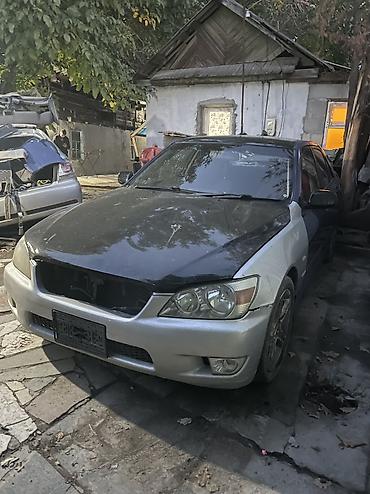 Toyota Altezza: 2003 г., 2 л, Автомат, Бензин, Седан