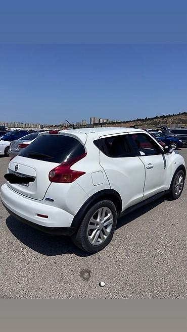 juk: Nissan Juke 2013. Servis orjinal ağ rəng, şəhər üçün kompakt — 1