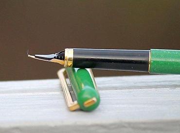 Ostali aksesoari: Elysee Green Lacquer & Gold naliv pero, penkalo. Made in West — 7