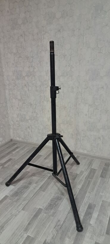 тромбон музыкальный инструмент: Kalonka stoykası satılır Ev Yamaha RCF JBL FBT #kalonkaları üçün