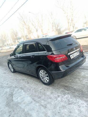 авто карея: Mercedes-Benz B-class: 2012 г., 1.6 л, Автомат, Бензин, Хэтчбэк