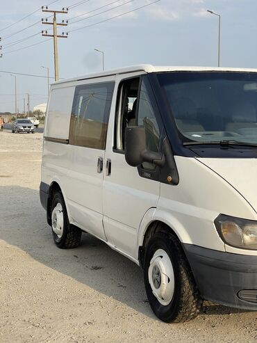 topaş maşınları: Ford Transit: 2 l | 2001 il | 668252 km Universal