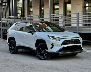 масло toyota: Toyota RAV4: 2020 г., 2.5 л, Вариатор, Гибрид, Внедорожник