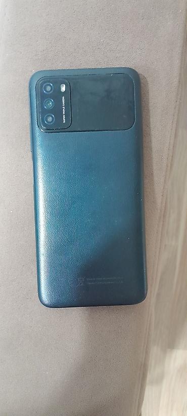 Mobil telefonlar: Smartfon – üçlü arxa kamera ilə - Ön tərəf: damla formalı ön kamera — 2