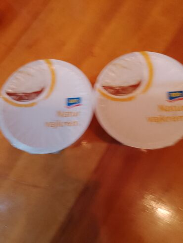 Kompleti namirnica: Paket prehrambenih proizvoda – tri artikla: 1) Goldi – sir — 7