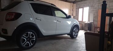 Renault: Renault Sandero Stepway: 1.6 l | 2019 il 88400 km Ofrouder/SUV — 5