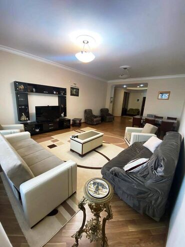 Mənzil kirayələyirəm: 4 otaqlı, 184 kv. m — 2