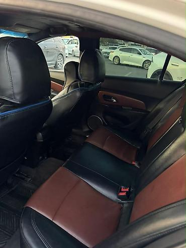 Chevrolet: Chevrolet Cruze: 2010 г., 1.6 л, Автомат, Седан — 5