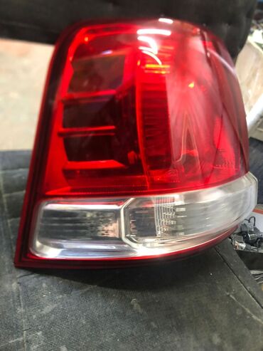 дополнительное освещение на авто: Задняя левая фара на Тойоту Ланд Круизер 200 для 5 года