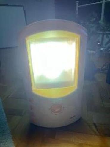 Ostali aparati za negu lica: Solarijum lampa za lice (kućni mini-facial tanner) Opis: - Kompaktna — 19