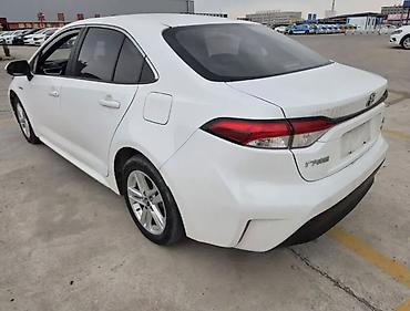 corolla 2018: Toyota Corolla: 2021 г., Гибрид, Седан — 3