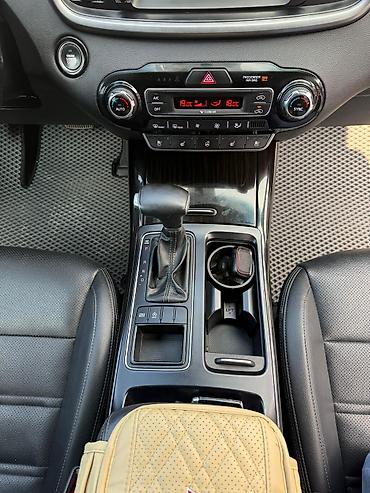 Kia: Kia Sorento: 2018 г., Кроссовер — 8