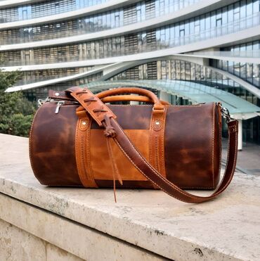 İdman çantaları: İdman çantası Təbii dəridən tamamilə əl işi olan idman çantası — 6