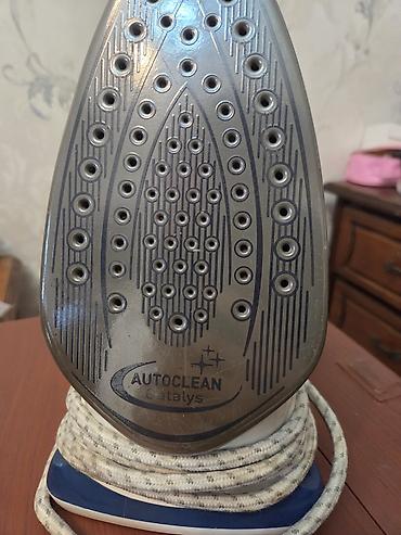 ütü tefal: Tefal Ultimate Autoclean 300 buxarlı ütü - Güc: 2600 W - Buxar gücü — 3