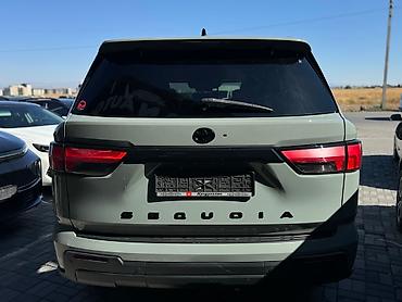 Toyota: Toyota Sequoia: 2023 г., 0.4 л, Автомат, Гибрид, Внедорожник — 5