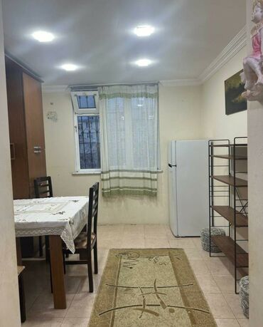 Uzunmüddətli kirayə mənzillər: Xətai rayonu,Xətai metrosu yaxınlığı,Qənimətlər parkının üstü,5 — 4