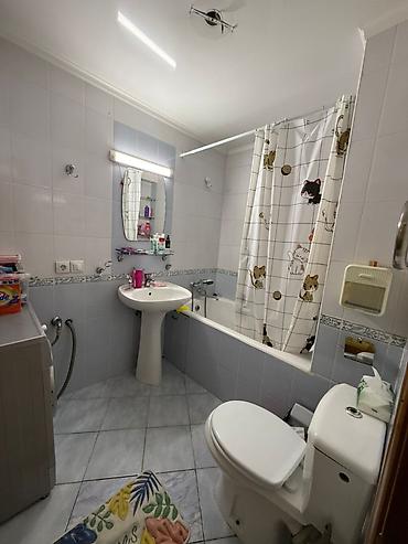 Продажа квартир: 3 комнаты, 56 м², 1 этаж — 8