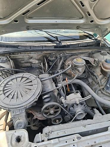 audi 80 1 8: Audi 80: 1989 г., Бензин, Седан — 4