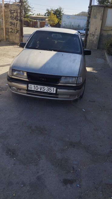 фольксваген пассат б5 1 8: Opel Vectra: 2 l | 1993 il Sedan