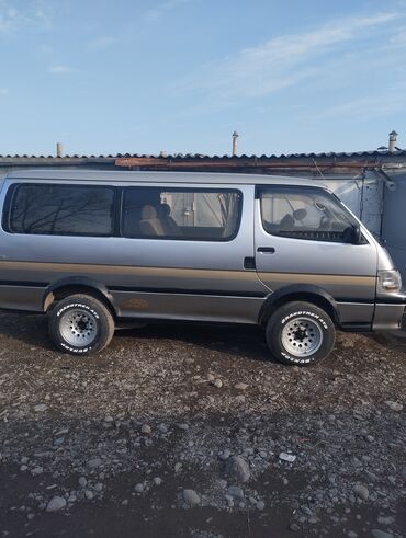 таета гая: Toyota Hiace: 1993 г., 3 л, Автомат, Дизель, Внедорожник