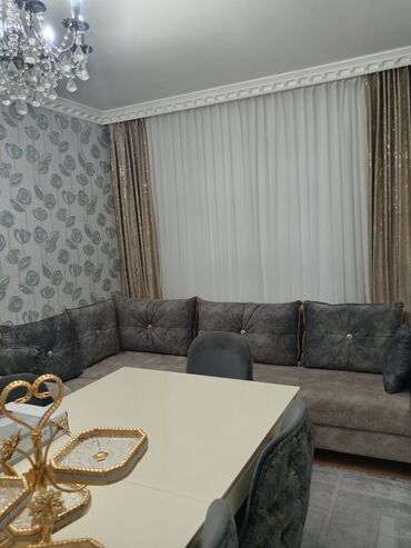 софа кровать: Künc divan, İşlənmiş, Açılmayan, Bazalı, Ödənişli çatdırılma