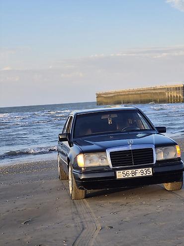 lassa teker 13: Mercedes-Benz W124: 2.6 l | 1991 il Sedan — 3