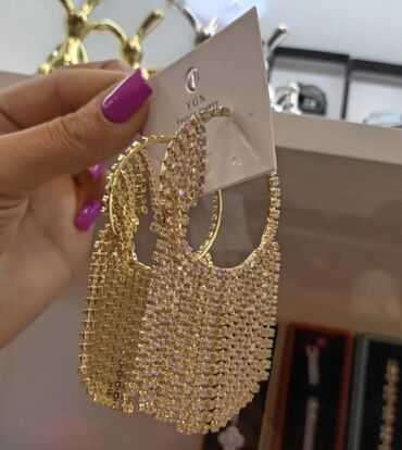 женские золотые серьги: Yeni sırğalar. Mağaza bağlandığı üçün dəyərindən ucuz.Böyuk Xupinq