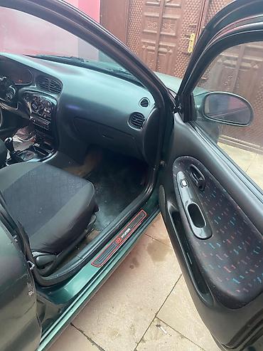 Hyundai: Hyundai Elantra: 1.6 l | 1997 il Universal — 17