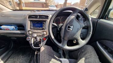 Honda: Honda Stream: 2001 г., 2 л, Автомат, Газ, Минивэн — 11