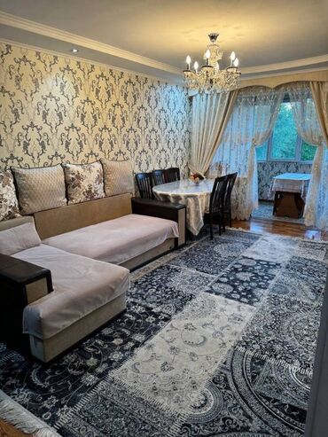 токмок прохладно: 3 комнаты, 52 м², 104 серия, 2 этаж, Евроремонт
