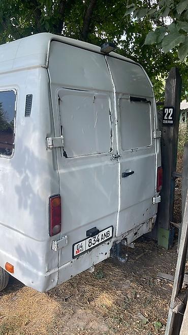 x class: Mercedes-Benz T1: 1991 г., Фургон — 2