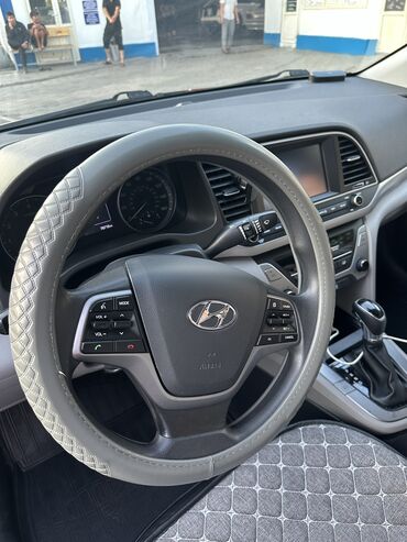 продажа хюндай элантра: Hyundai Elantra: 2017 г., 2 л, Автомат, Бензин, Седан