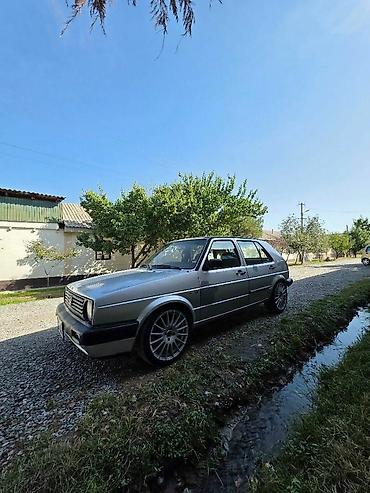 Volkswagen Golf: 1989 г., 1.8 л, Механика, Бензин