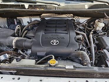 кибер трак: Toyota Тундра: 2017 г., 5.7 л, Автомат, Газ, Пикап — 9