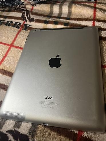 plansetlerin qiymeti: Б/у Apple iPad 4 (2012), 9,7", < 64 ГБ, Бесплатная доставка — 1