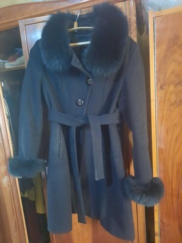 женские классические пальто: Пальто M (EU 38), L (EU 40)