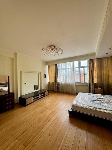 Продажа квартир: 4 комнаты, 201 м², Золотой квадрат Элитка, 3 этаж, Косметический ремонт — 7