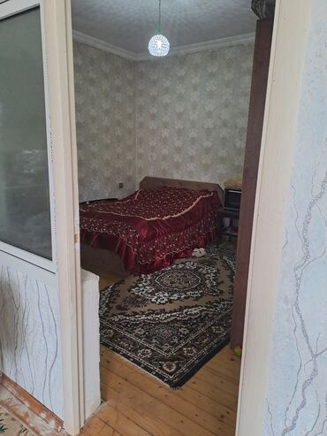 Həyət evləri və villaların satışı: Masdagaxa yola bazara yaxın 3 otaqlı heyet evı satılır sened kupca — 3