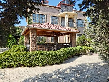 Həyət evləri və villaların satışı: Şıxov 7 otaqlı, 600 kv. m, Yeni təmirli — 2