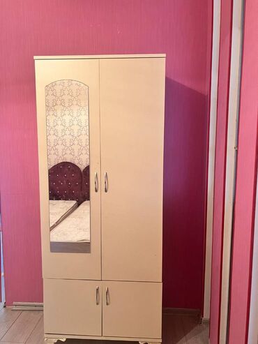 Uzunmüddətli kirayə mənzillər: 9 mkr,20 nömrəli poliklnikanın yanında,18 mərtəbənin,11-ci — 9