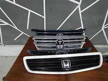 Решетки радиатора: Решетка радиатора 2000 г., Б/у, Оригинал — 3