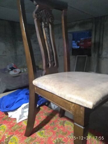 Стулья для зала: Стул для зала, Б/у, Дерево — 7