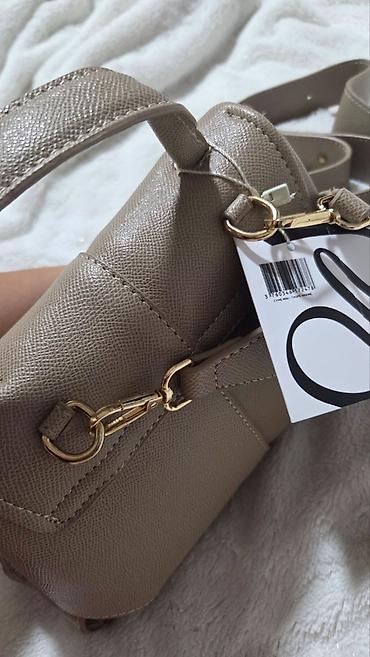 Women's Sweatsuits: Nova torbica, nekorišćena i odmah dostupna. 👜✨ Moderan i praktičan — 3