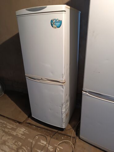 маленький холодильник: Холодильник Двухкамерный
