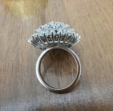 помолвочное кольцо: Г. Ош. Коктейльное красивое модное кольцо. Цвет серебристый