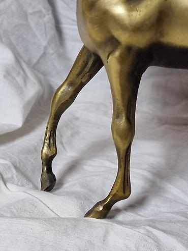 Статуэтки: Бронзовая «Лошадь» Статуэтка. СОСТОЯНИЕ ОТЛИЧНОЕ. ЦАРАПИН — 9