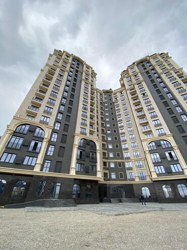 съёмная квартира: 3 комнаты, 128 м², Элитка, 15 этаж, ПСО (под самоотделку)