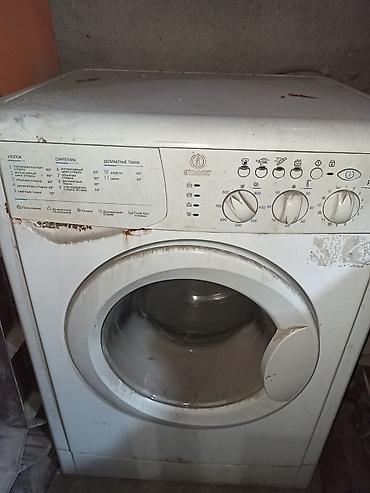 t 4: Стиральная машина Indesit, фронтальная загрузка. - Тип загрузки — 1