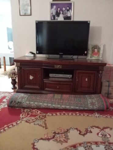 бу книжный шкаф: Тумба и подставка для телевизора, Б/у, Напольная, Самовывоз at lalafo.kg бу книжный шкаф: Тумба и подставка для телевизора, Б/у, Напольная, Самовывоз