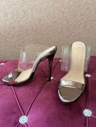 Çəkmələr: Stradivarius, Ölçü: 36, Yeni